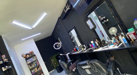 The Delux Barber‘Studio.