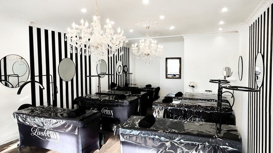 Lash Envy | Hampton 1