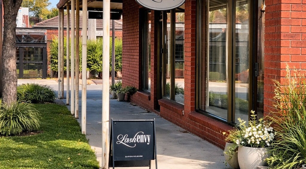 Entrance to Lash Envy | Geelong, lush greenery in Geelong West, Victoria, AU.