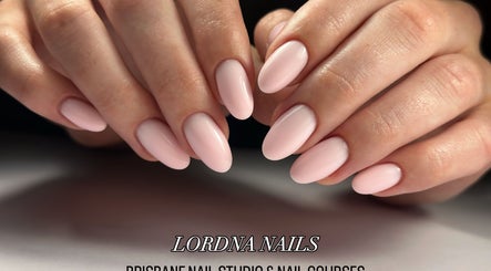 LORDNA NAILS