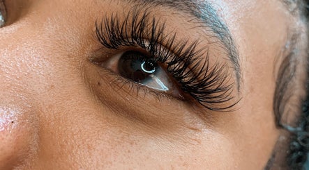 Details by Dh vaizdas 3