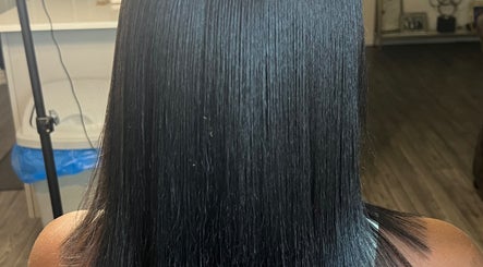 Layedbywaydaaa image 2