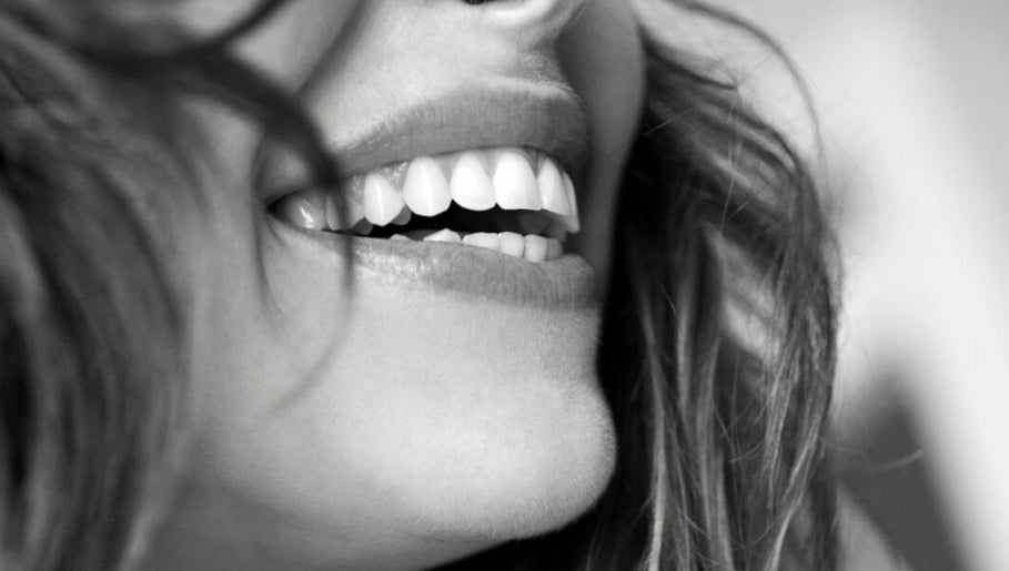 Εικόνα Sparkle Tooth Gem - Teeth Whitening And Tooth Gems 1