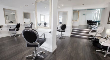 Lifestyle Salons image 2