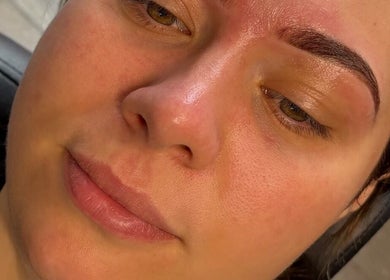 Perfectly shaped eyebrows at Dolled Up By Em, Oxspring, England, GB. Experience precision beauty.