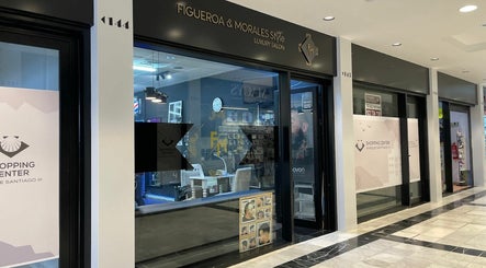 Figueroa and Morales Luxury Salon Parque Santiago