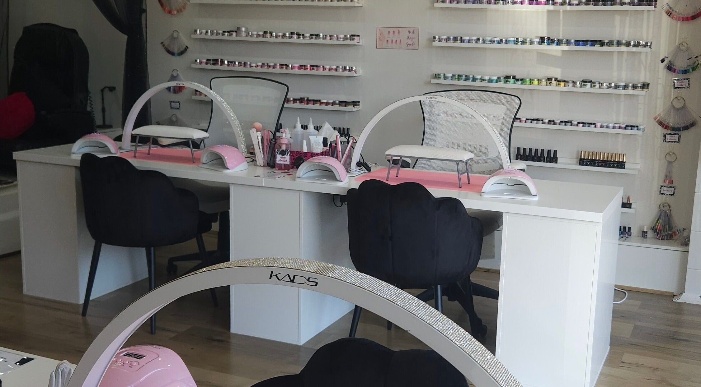 Modern nail station at Beauty 101 in Melbourne, Victoria, AU, featuring elegant decor and professional equipment.