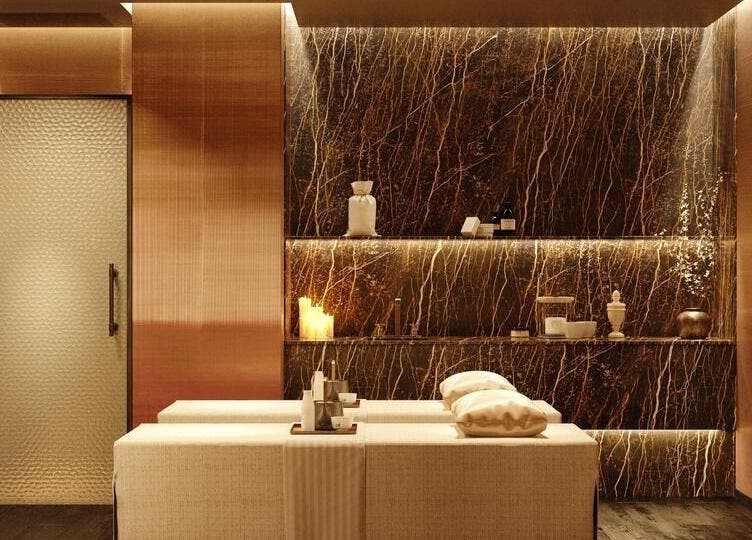 Salle de soins élégante au HOSPITALITY CALISTA SPA BY RADISSON BLU HOTEL CASABLANCA, Casablanca, Casablanca-settat, MA.