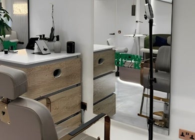 Elegant interior of BrowChuk by Vlada, a beauty venue in London, England, GB, showcasing stylish decor.