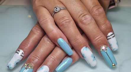 Eden Nails & Beauty