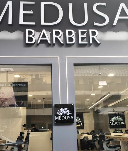 Medusa Barber Kavala slika 2