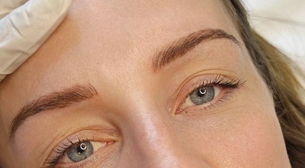 Coffee Brows and Beauty зображення 3