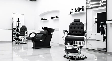 M HOUSE salonas obrázek 3