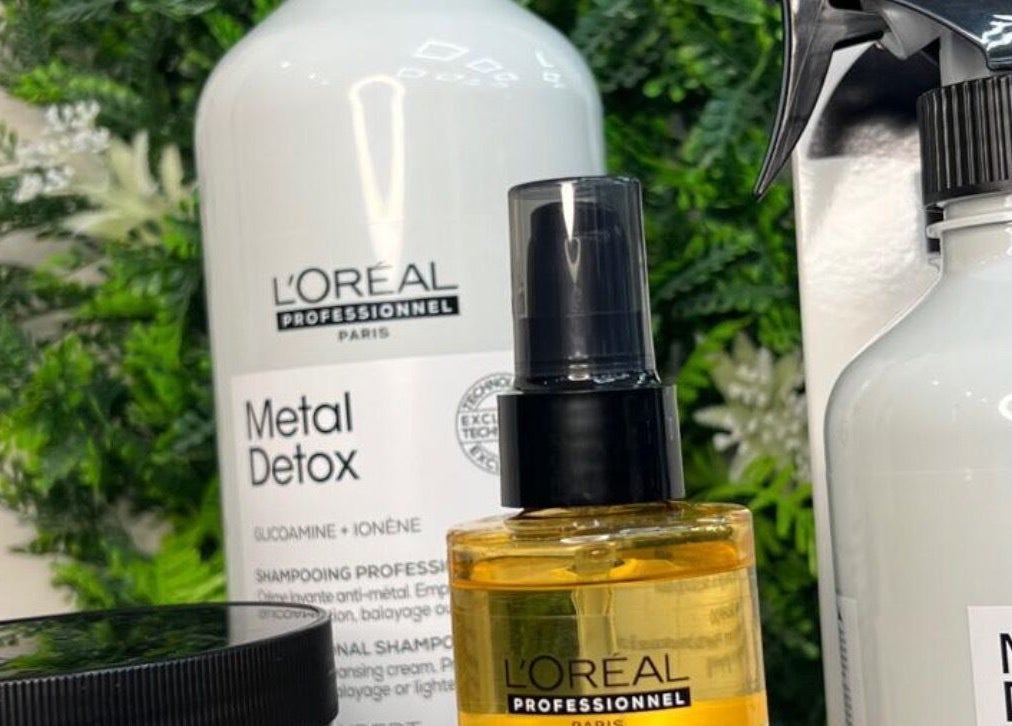Productos L'Oréal Metal Detox en En Peluquería Elegance Fernanda Santos, Castellon, Comunidad Valenciana, ES.