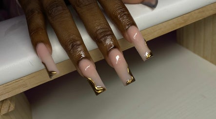 VR Nails