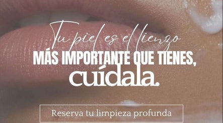 Imagen motivacional de Saúl Aesthetic, Bayamon, Bayamon, PR, sobre el cuidado de la piel.