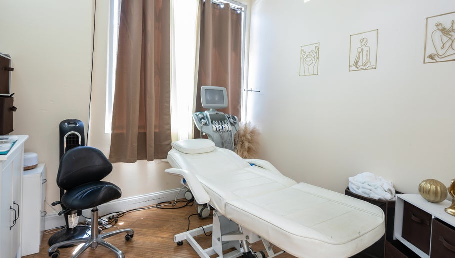 New U Rejuvenation Center Inc slika 1