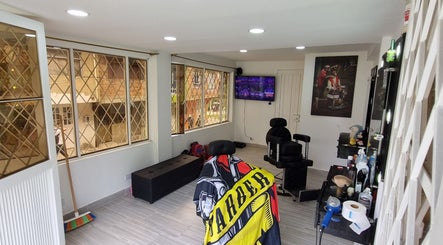 Fade King'z Barber Studio image 2