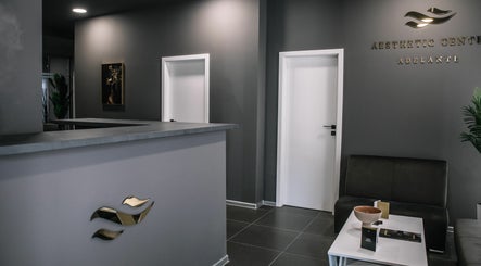 Adelante Aesthetic Centre image 3