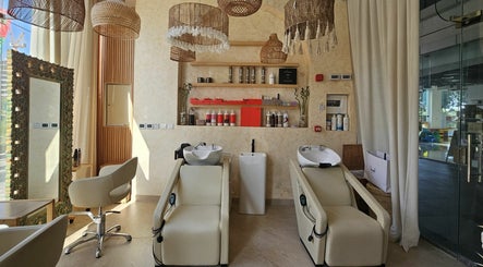 Holy Beauty Salon image 3