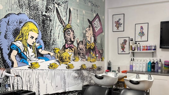 Mad Hatters Hairdressing