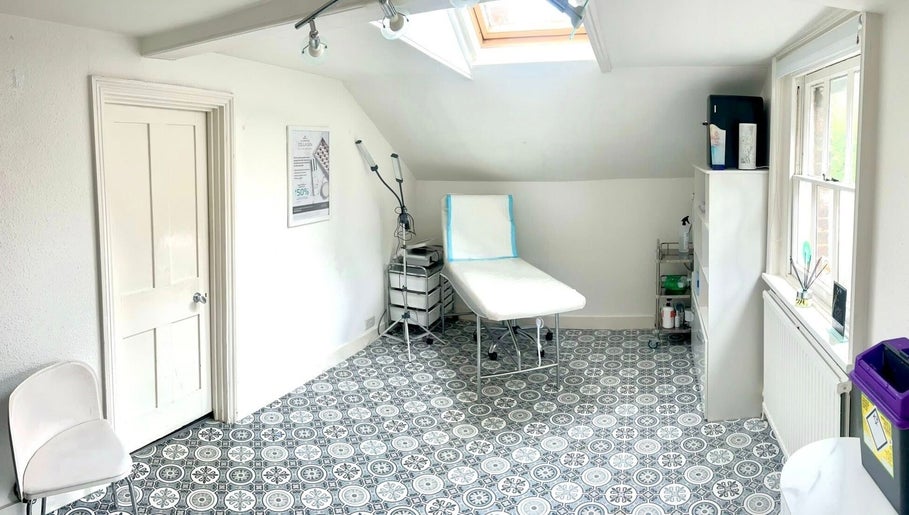 Bright treatment room at iBeautify Royal Tunbridge Wells, England, GB with stylish decor for wellness services.
