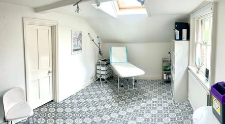 Bright treatment room at iBeautify Royal Tunbridge Wells, England, GB with stylish decor for wellness services.