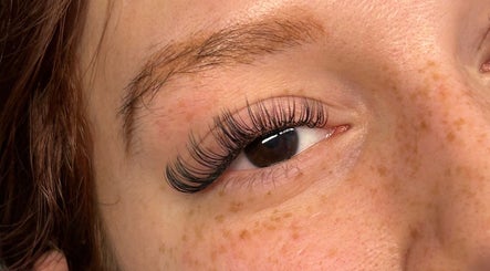 Immagine 3, Devine Lashes