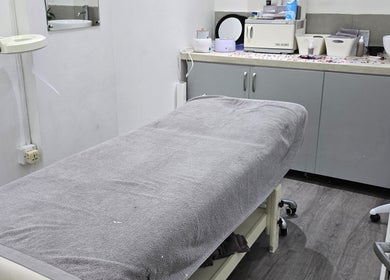 Cabine de soins moderne chez Mynails Spa LTD à Port Louis, Port Louis District, MU.