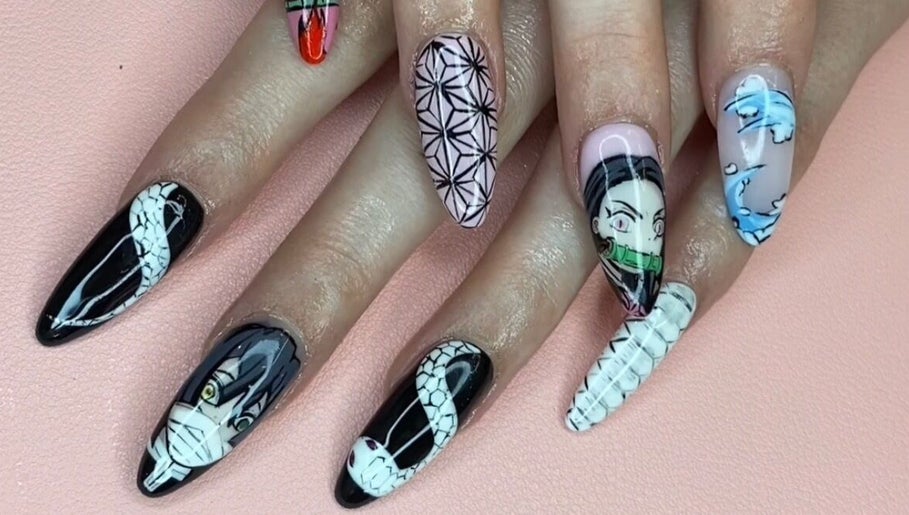 Summer Nail Club image 1