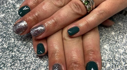 Imagen 2 de Nails on Wheels Wirral/Beauty by Marianna