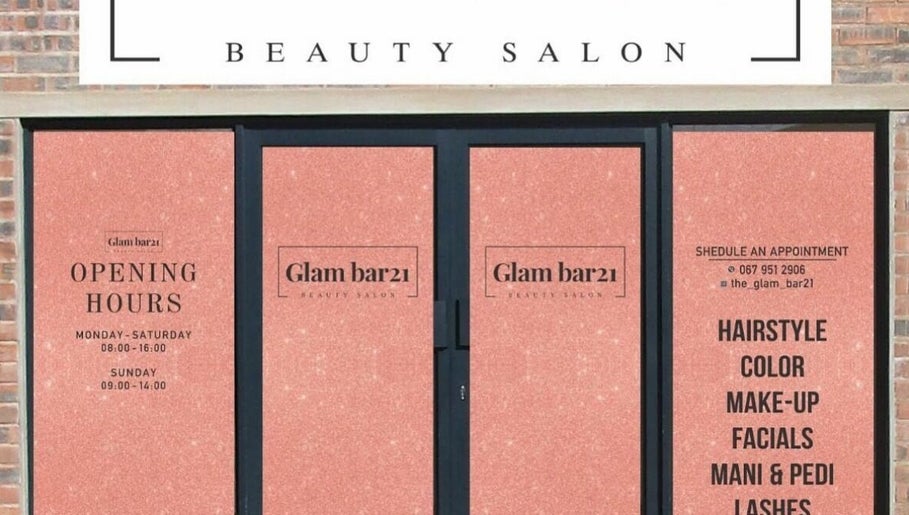 The Glam bar image 1