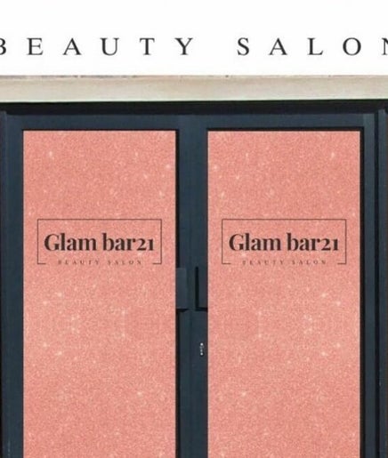 The Glam bar image 2