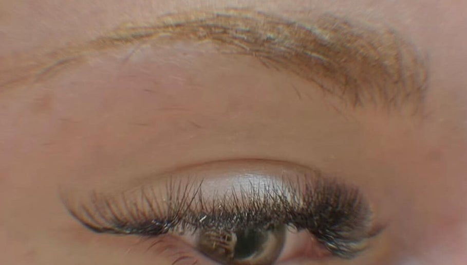AlluringxLashes image 1