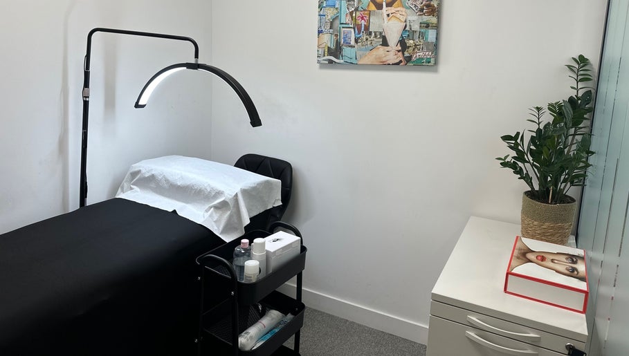 Beauty Bar image 1