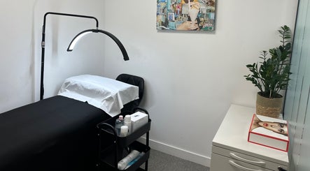 Beauty Bar