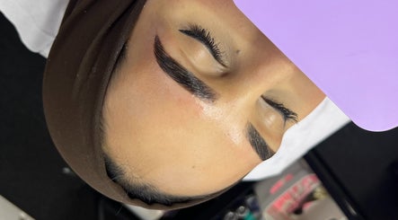 Eyebrow shaping and tinting at MHB SALON, Bolton, England, GB. Enhancing natural beauty with precision.