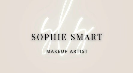 Sophie Smart Makeup