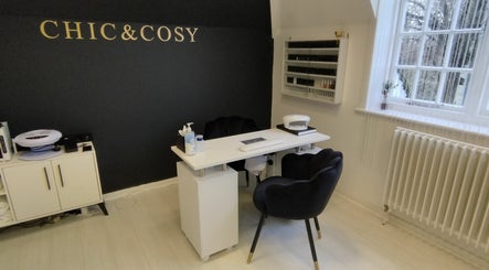 Chic and Cosy Nail Studio billede 3
