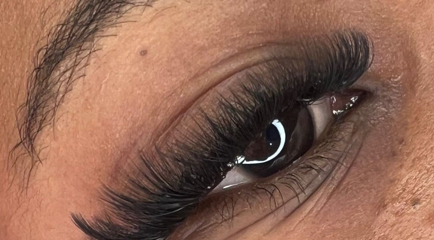 Close-up of glamorous eyelash extensions at D’Lux Atelier, Kingston, St. Andrew Parish, JM.
