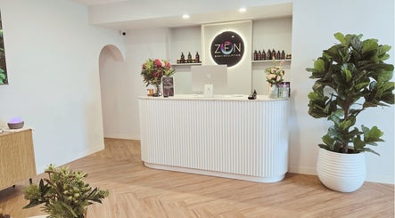 Reception area of Zen Body Sculpting with stylish decor, located in Melbourne, Victoria, AU.