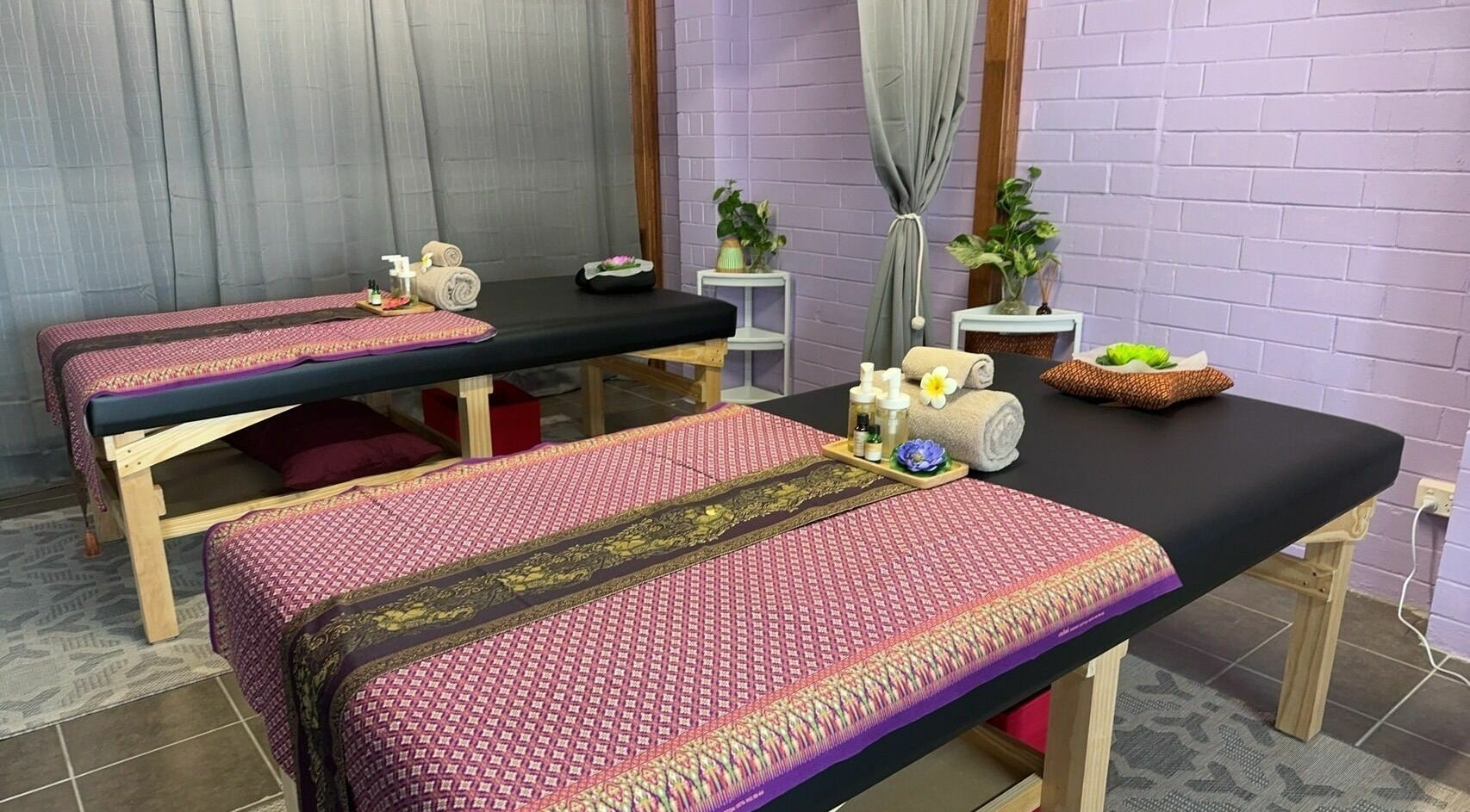 Cozy massage tables at Paphaphat Thai Massage in Gosnells, Western Australia, AU set in a relaxing ambiance.
