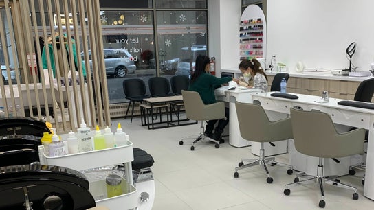 Elle Nail Bar Toronto