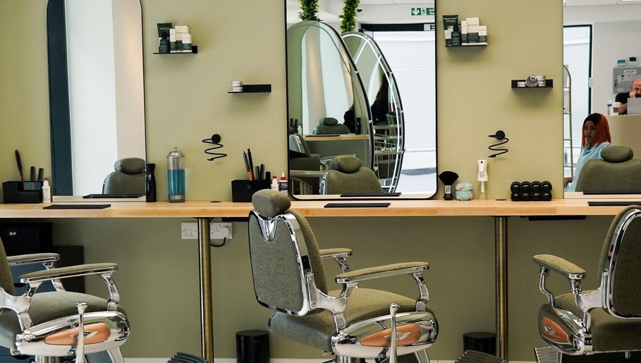 صورة Garcia Hair Lounge 1