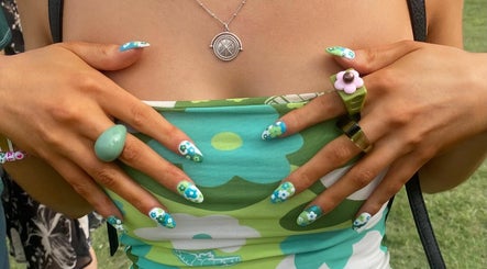 Immagine 2, Nellie Does Nails