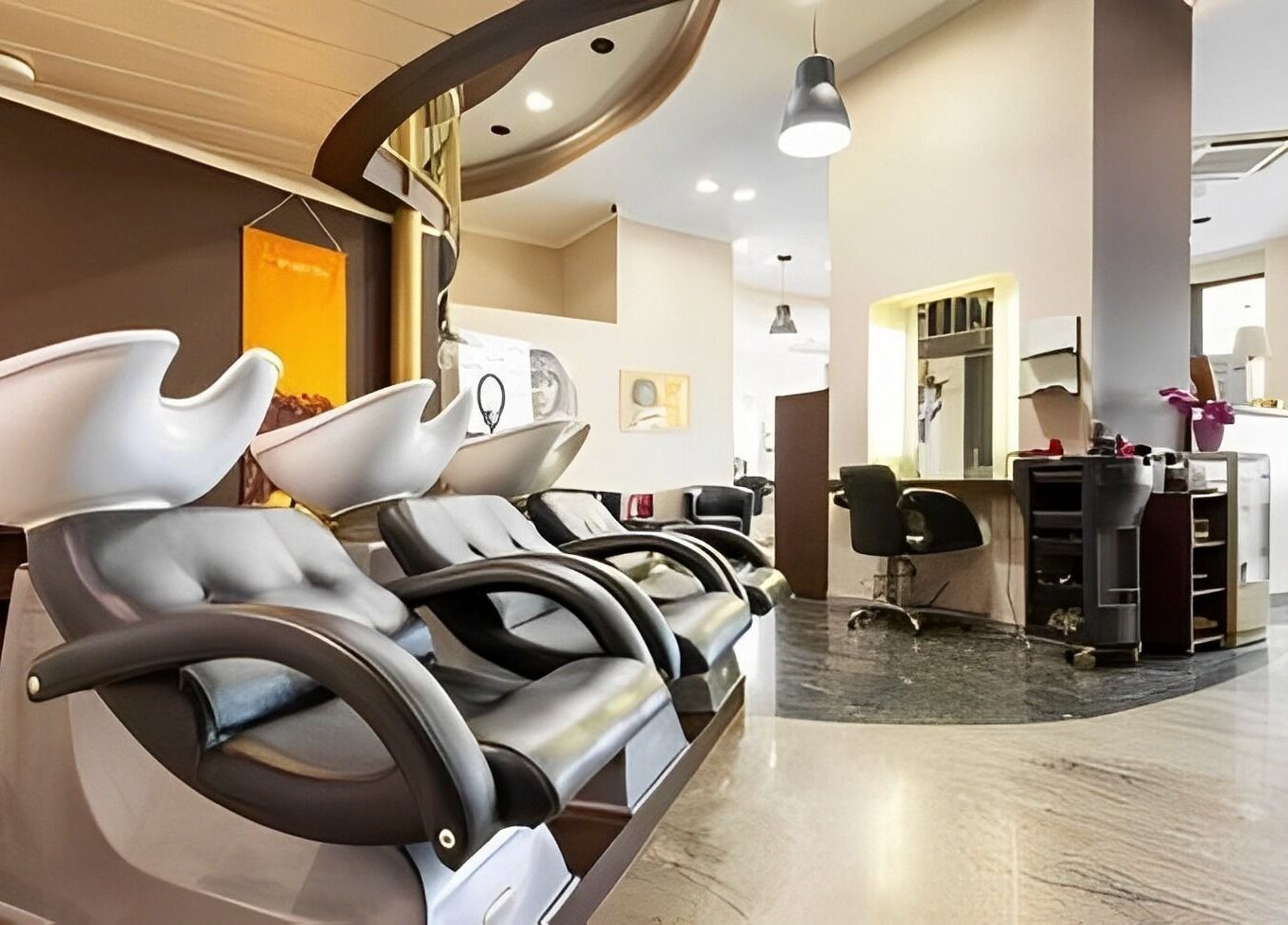 Modern szalon belső tér a Nixxor Hair and Beauty-ben, Budapest, Magyar, HU.