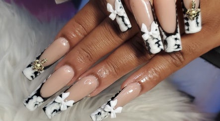 Sheika's Artistic Designs