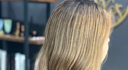 C L Hair Specialist