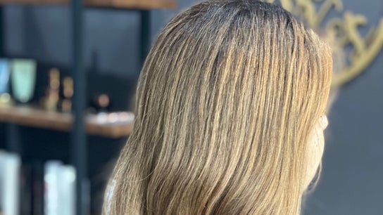 C L Hair Specialist