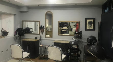 The Salon Hair and Scalp Clinic Ja Ltd – obraz 2